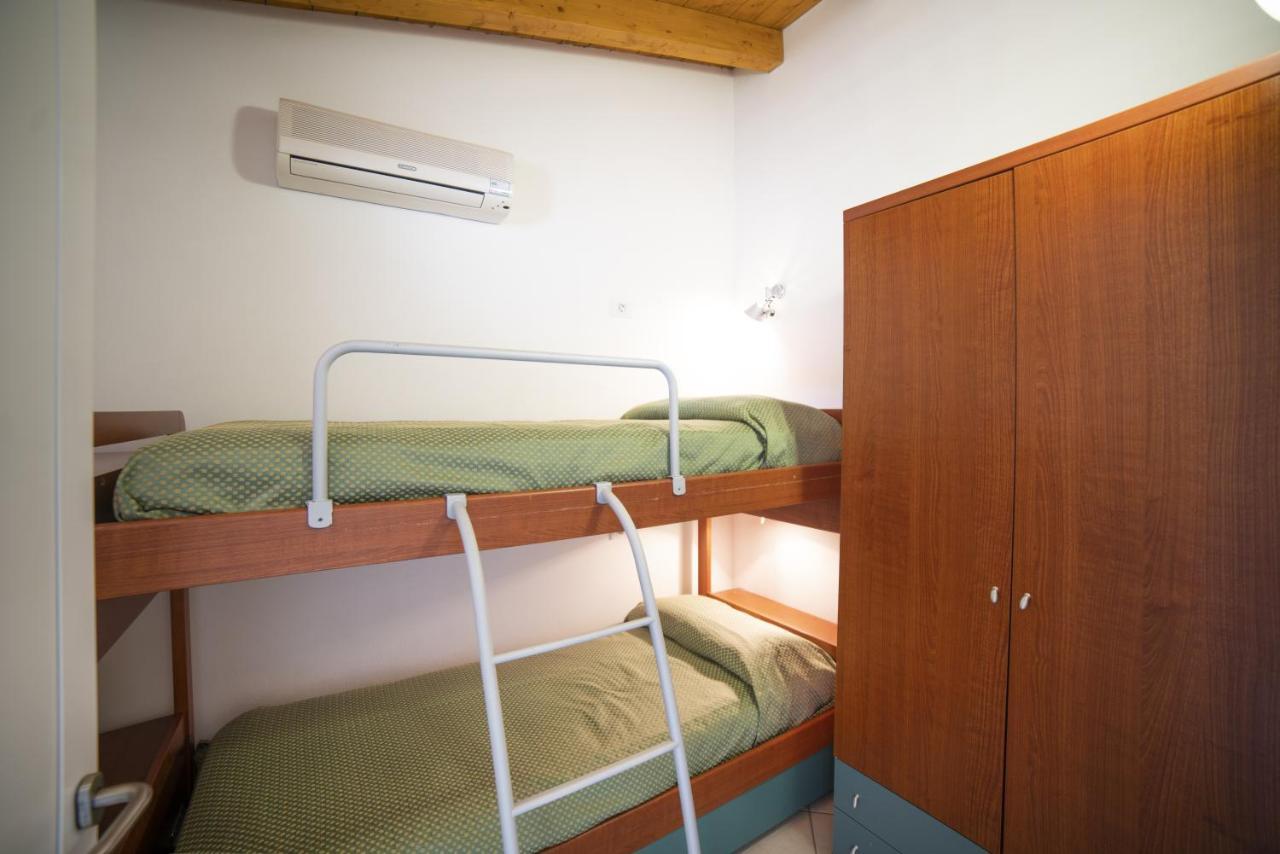 Residence Molino - Holiday Apartments Manerba del Garda Exterior photo