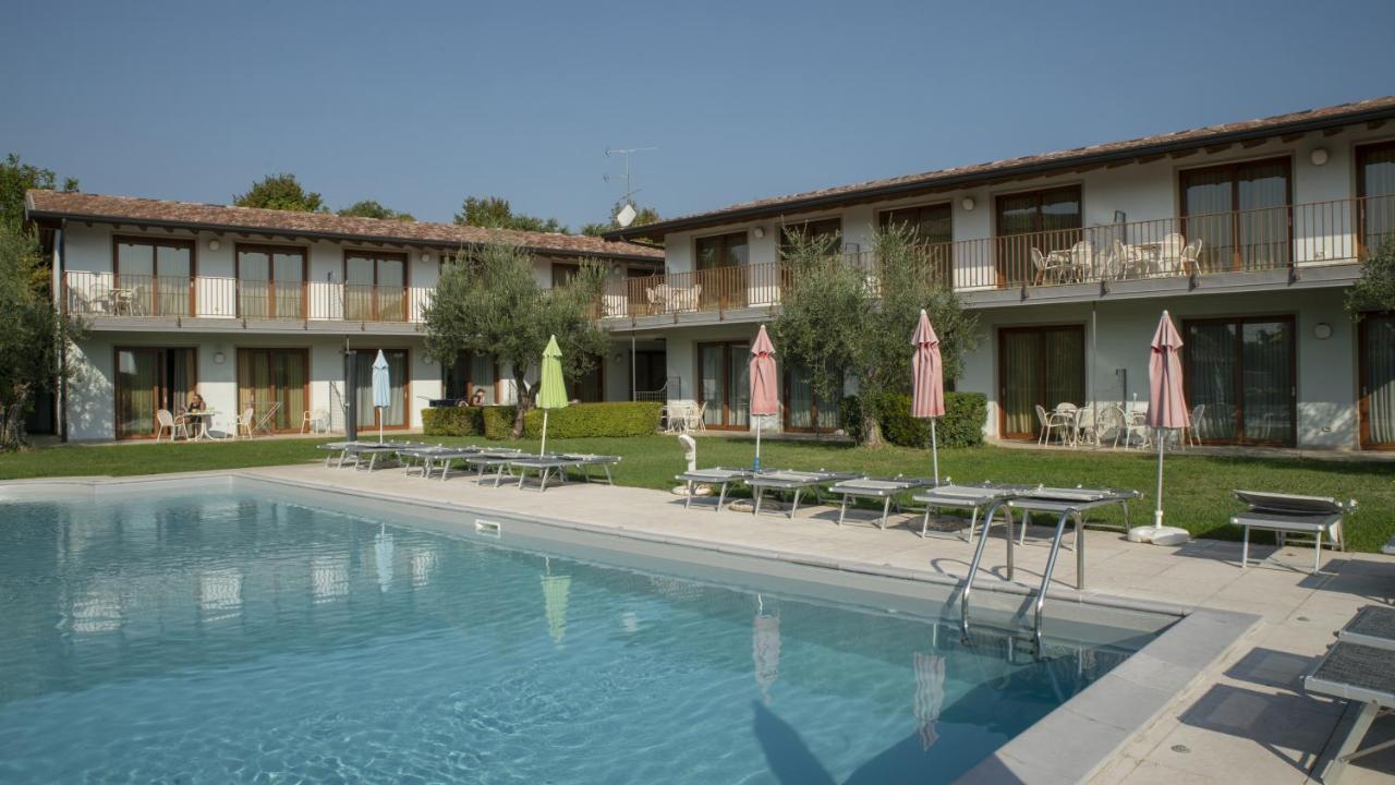 Residence Molino - Holiday Apartments Manerba del Garda Exterior photo
