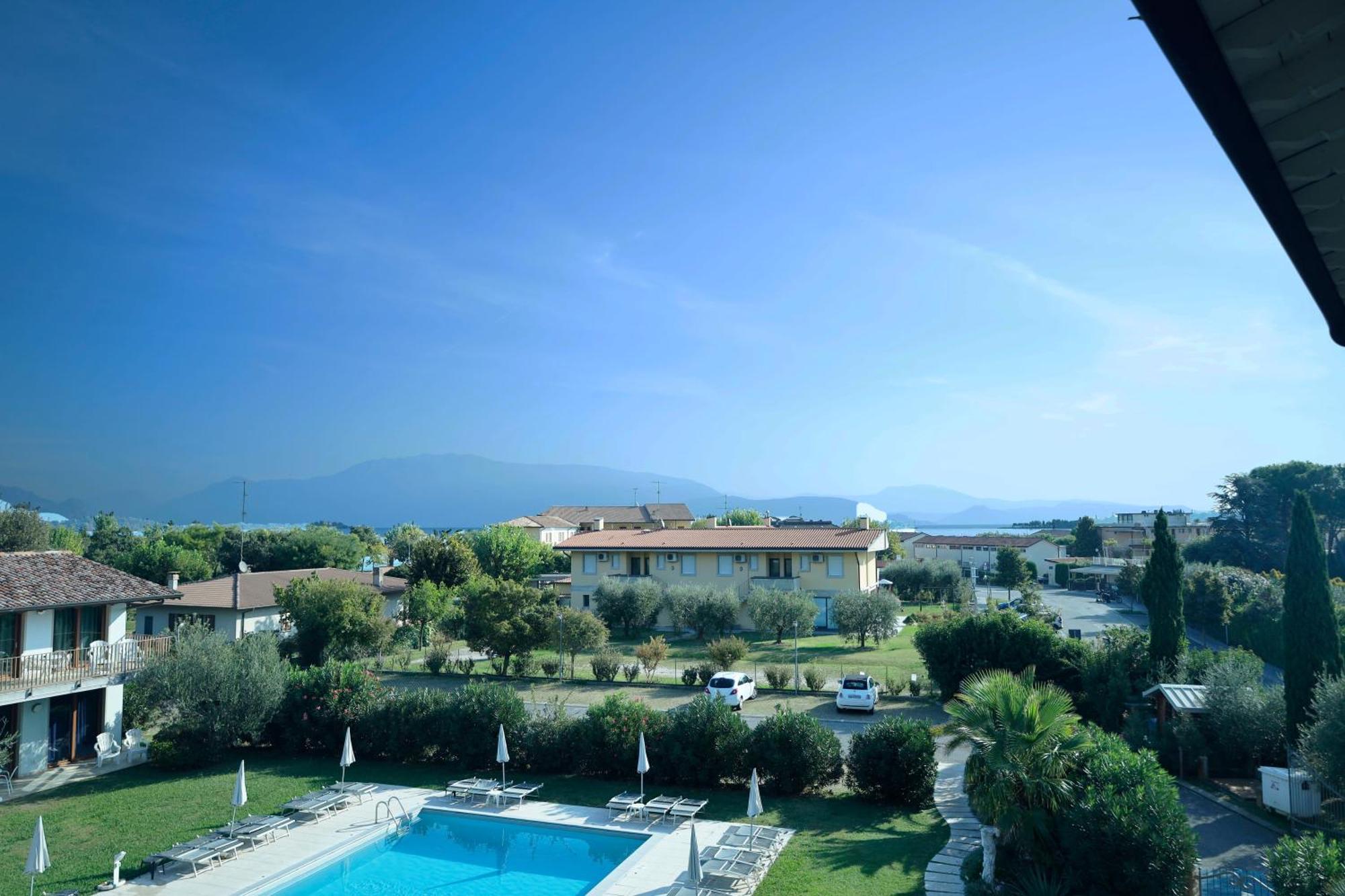 Residence Molino - Holiday Apartments Manerba del Garda Exterior photo
