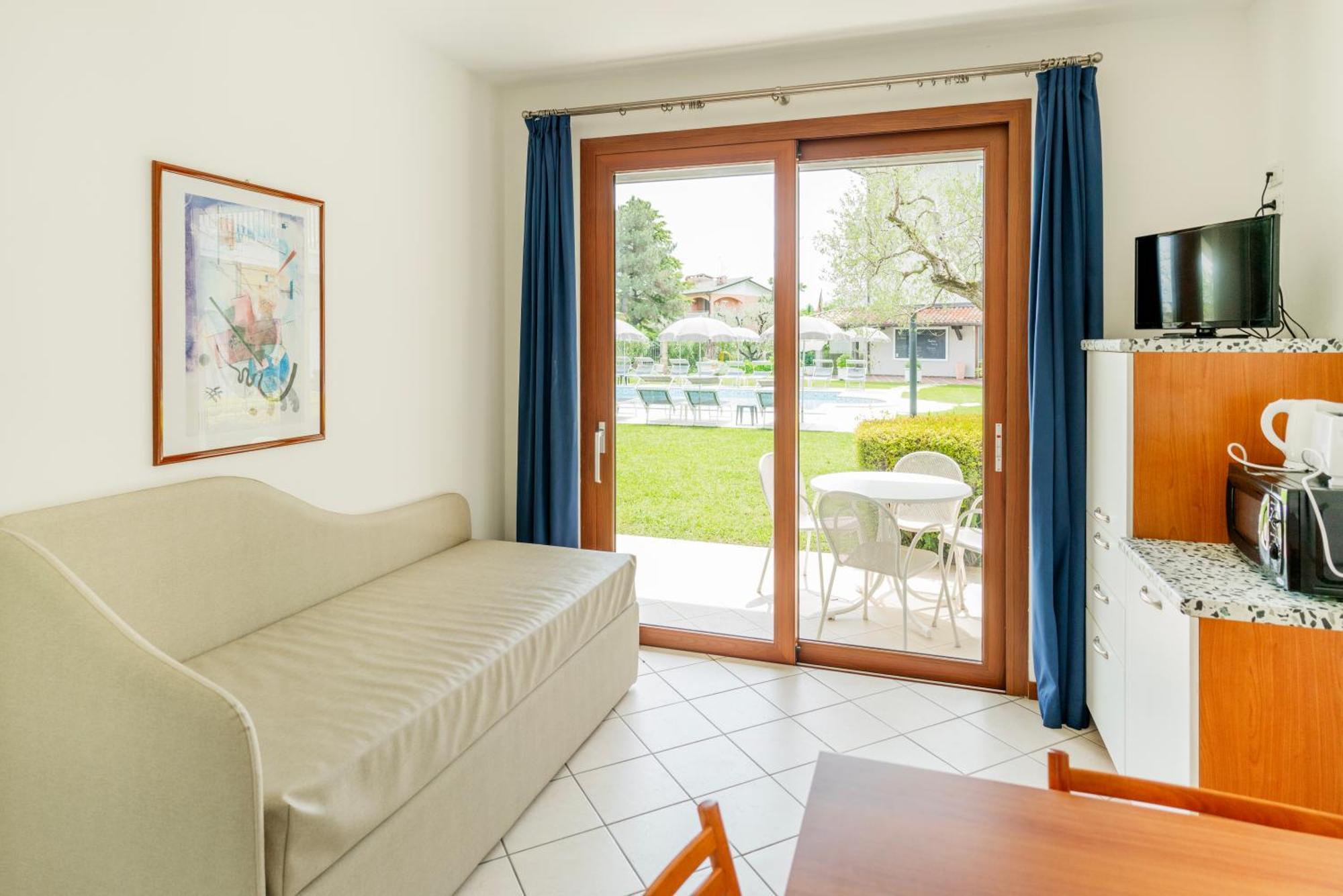 Residence Molino - Holiday Apartments Manerba del Garda Exterior photo
