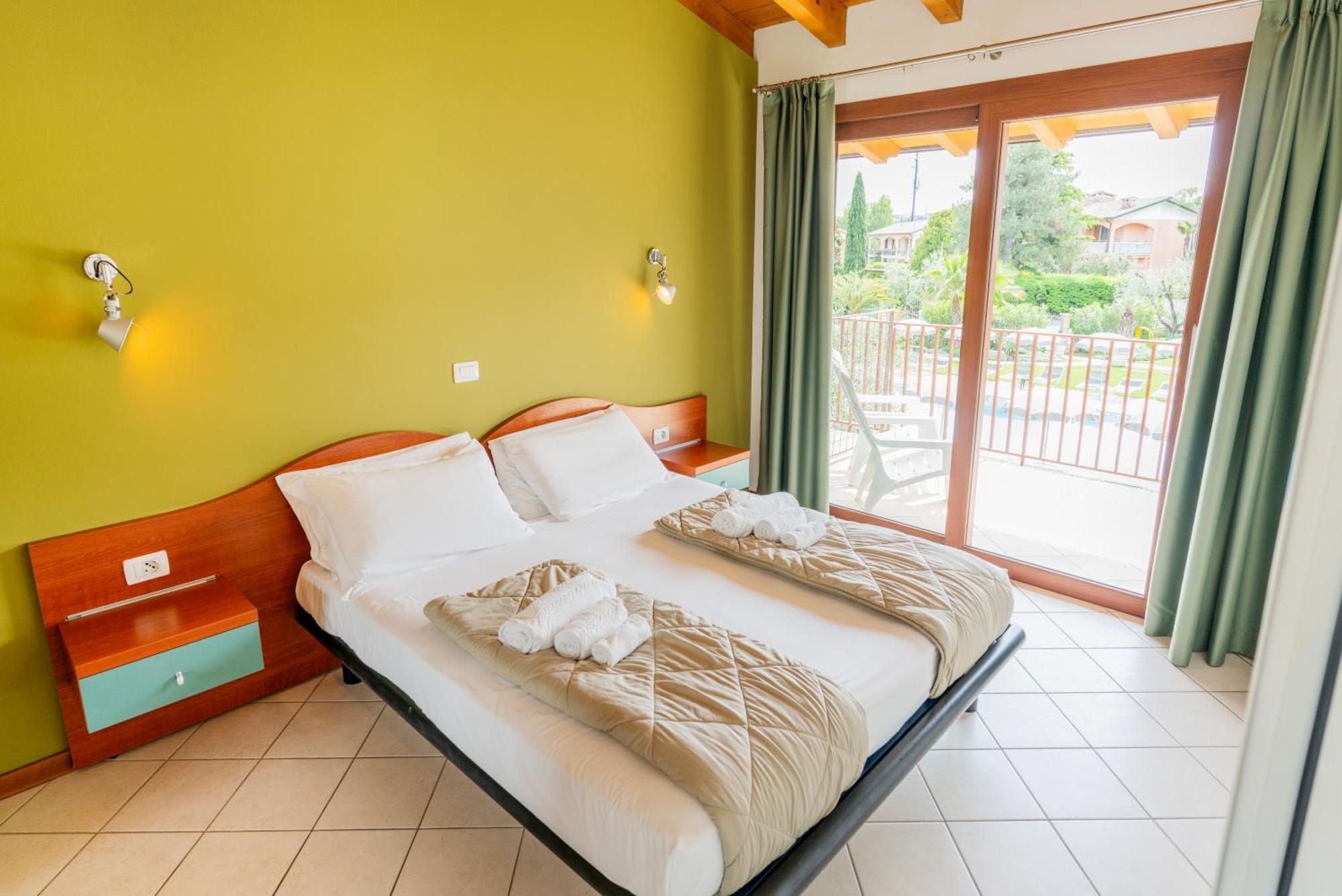 Residence Molino - Holiday Apartments Manerba del Garda Exterior photo