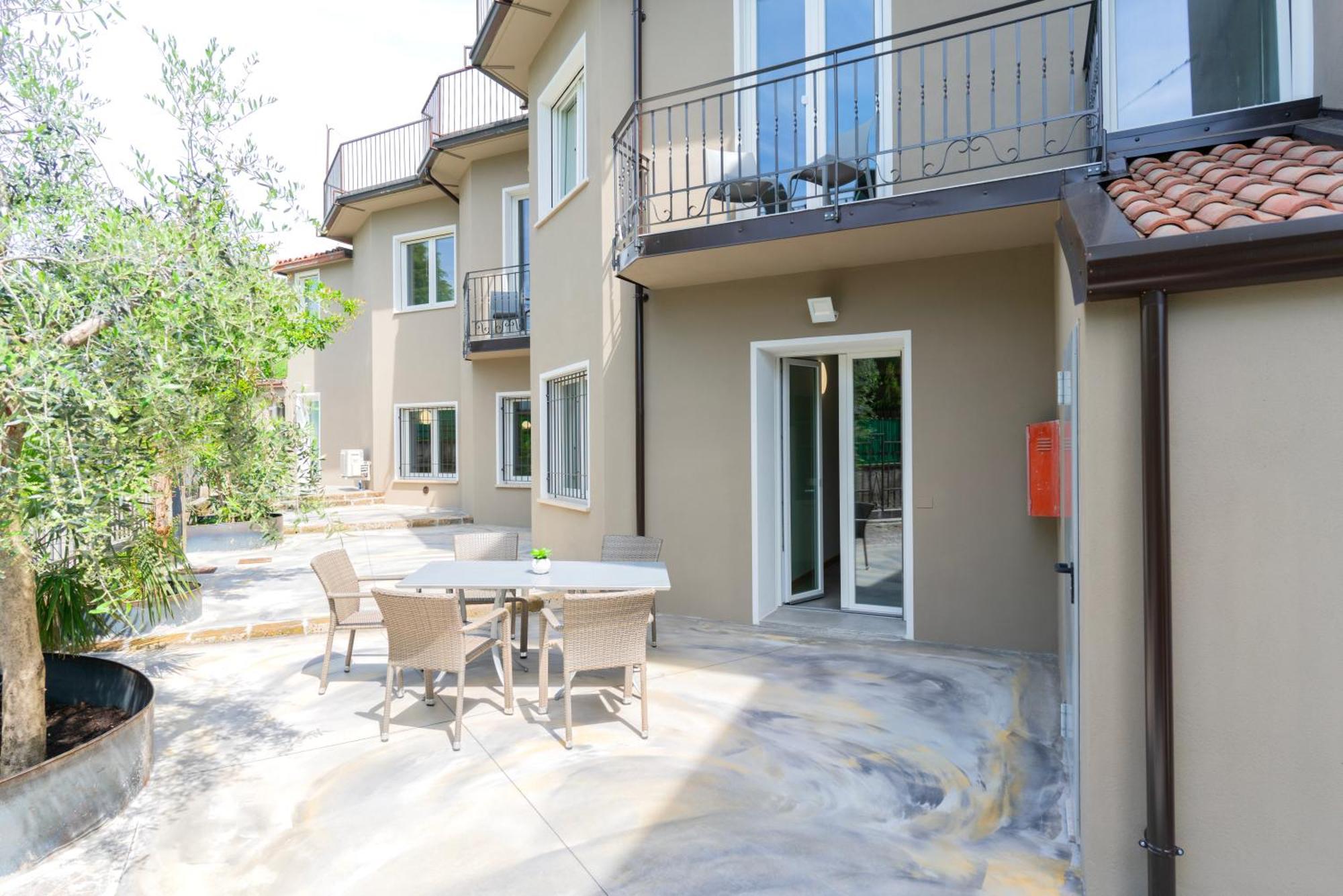 Residence Molino - Holiday Apartments Manerba del Garda Exterior photo