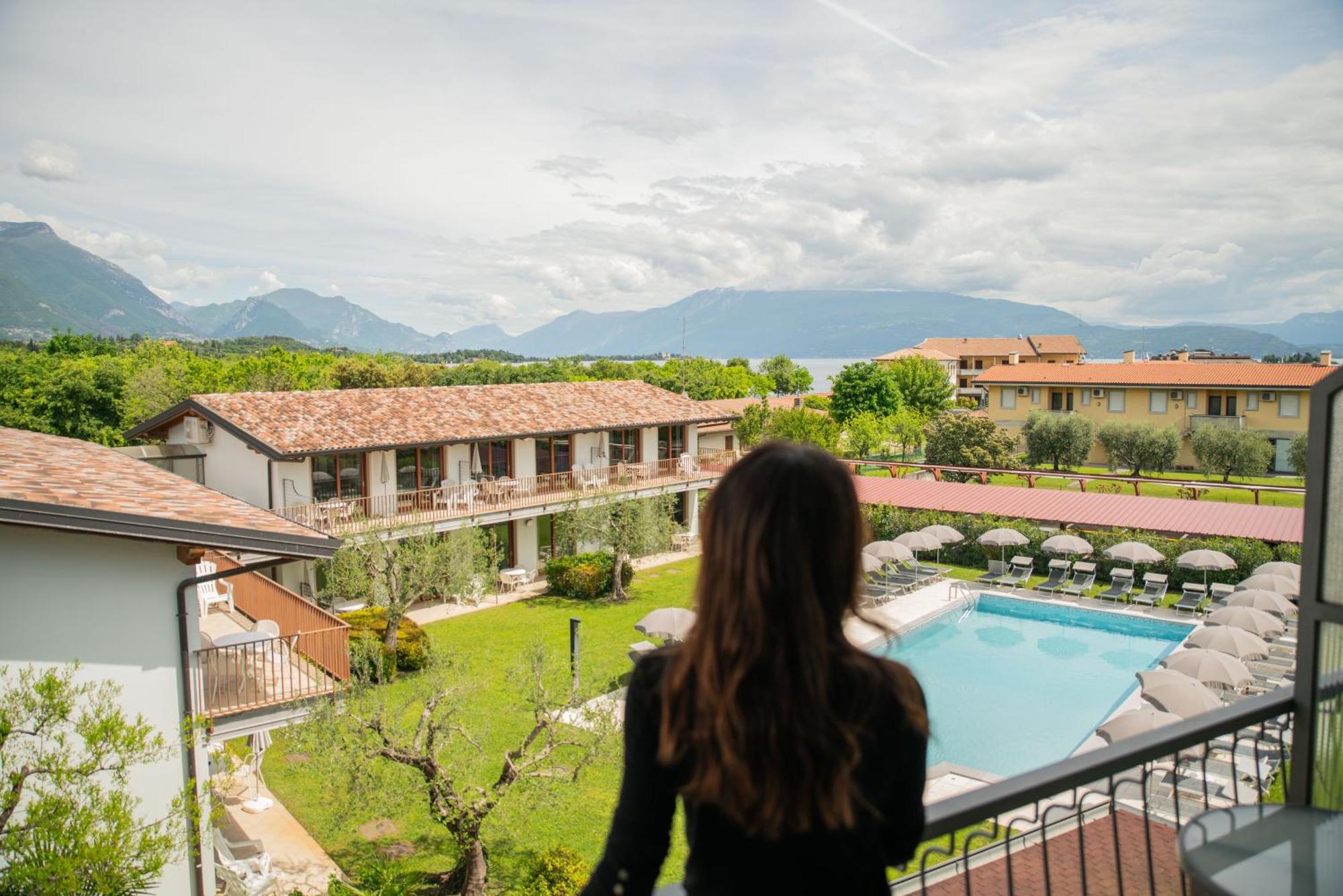 Residence Molino - Holiday Apartments Manerba del Garda Exterior photo